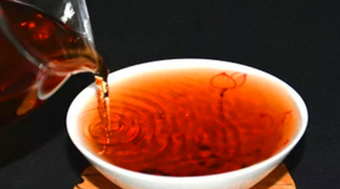 缩阴棒99草草国产熟女视频在线，揭秘摄影艺术中的微尘之舞